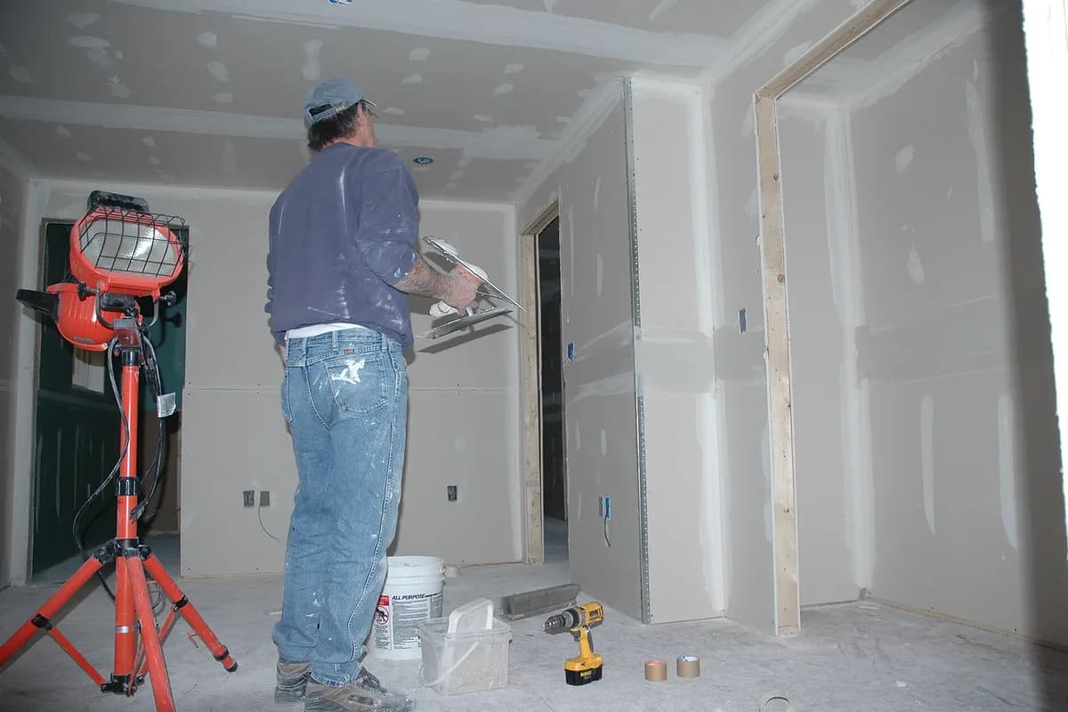 Drywall Patch & Wall Repair