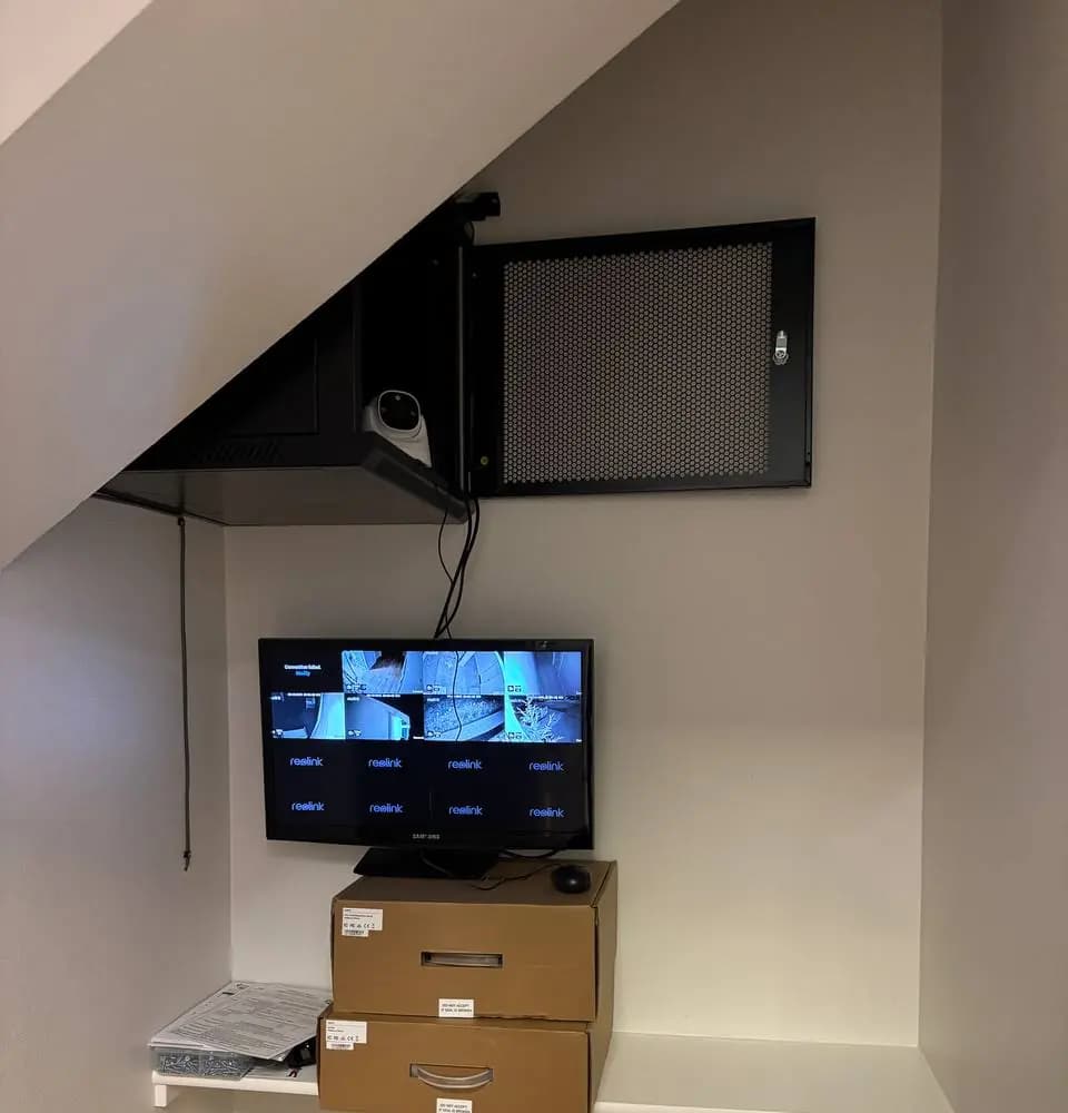 Security camera nvr cabinet — Security cameras & video doorbells — recent installs, HANDY TEAM PRO