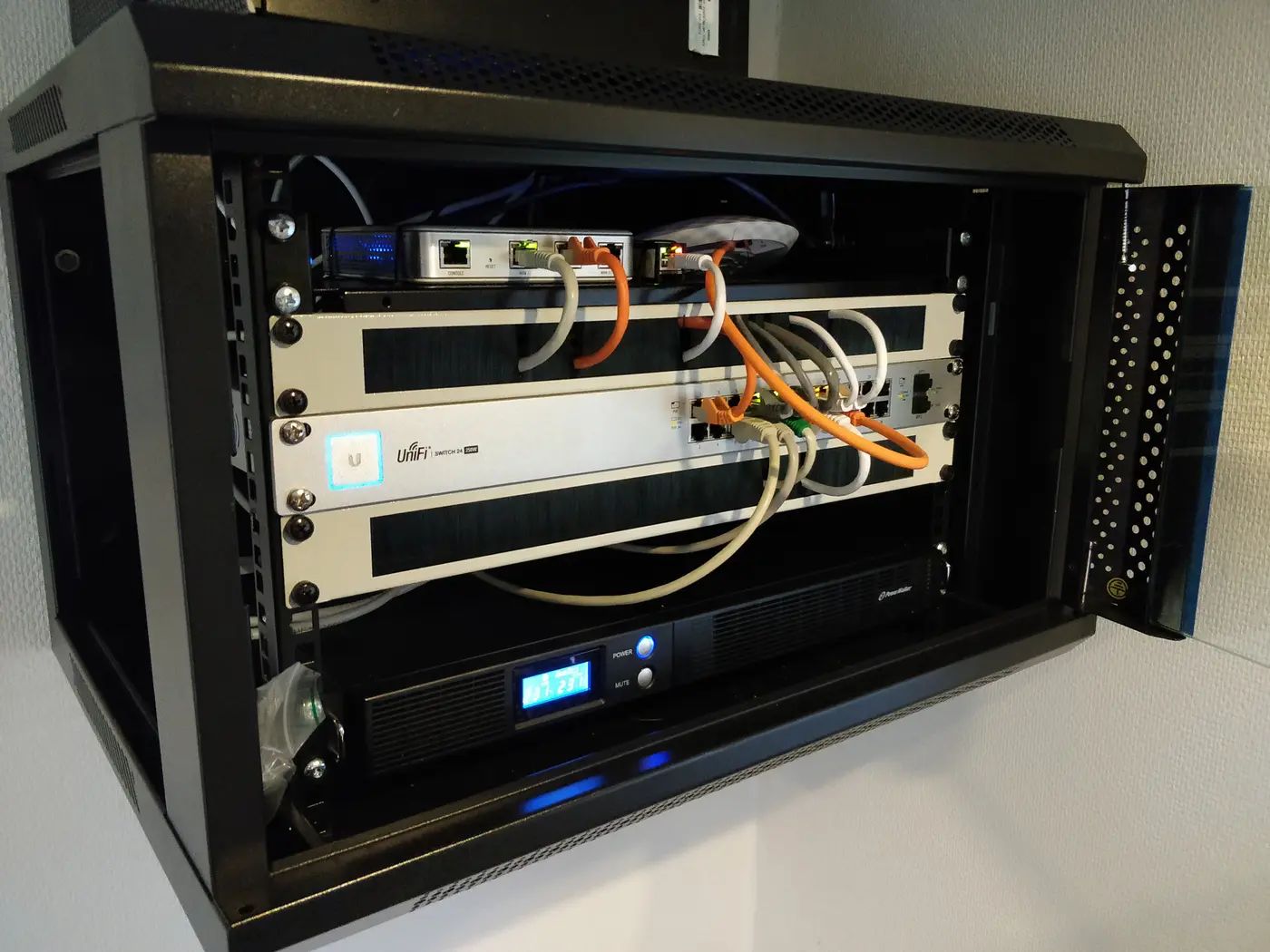 Business Wi-Fi Setup in Gresham, OR — HANDY TEAM PRO