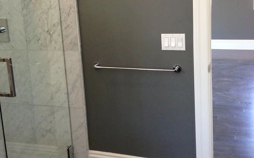 Bathroom Fixtures & Accessories in Gresham, OR — HANDY TEAM PRO